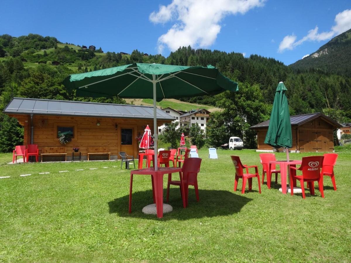 Hotel Genzianella Presenaio Buitenkant foto
