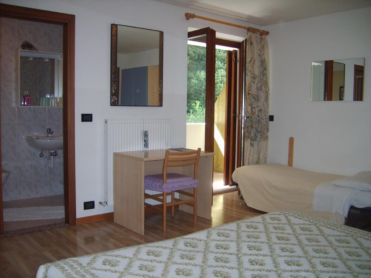 Hotel Genzianella Presenaio Buitenkant foto